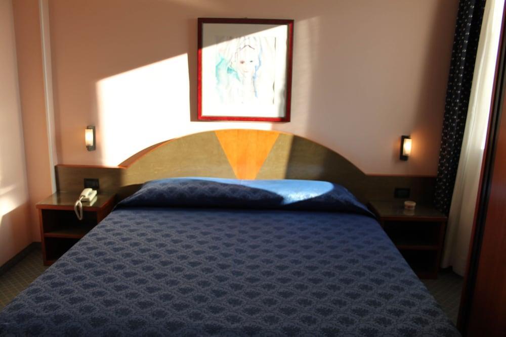 Hotel Rosa Abano Terme Buitenkant foto