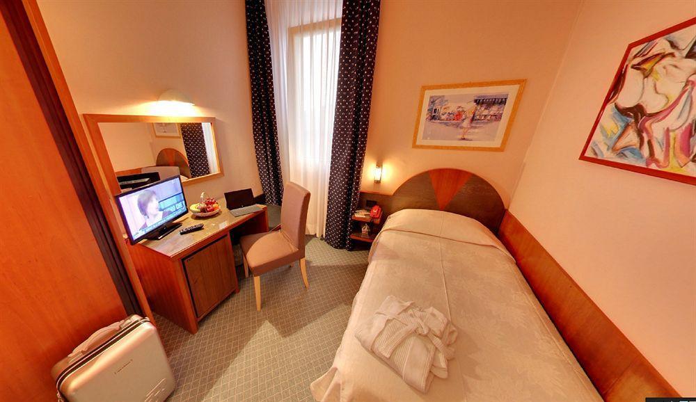 Hotel Rosa Abano Terme Buitenkant foto